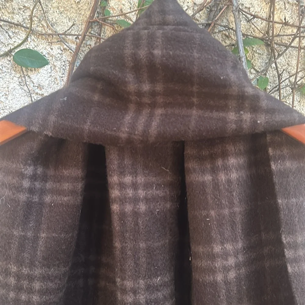Burberry 100% Cashmere scarf